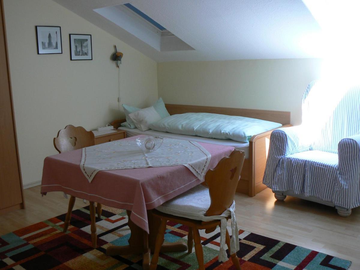 Haus Evelyn / Haus Heidemarie Hotel Bad Fussing Room photo
